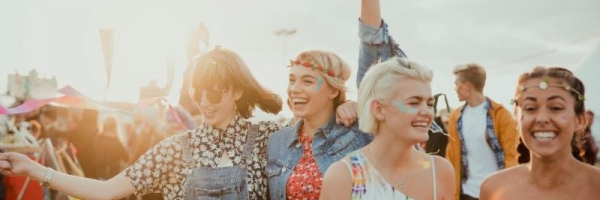 Accesorii pentru festivaluri. 5 idei de bijuterii