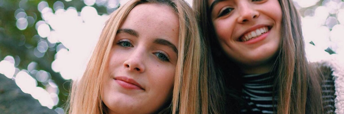 Sora mea mai mica si jumatate de lantisor