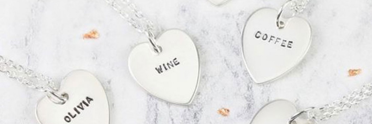 30 idei mesaje gravate pentru bijuterii personalizate 30 idei mesaje gravate pentru bijuterii personalizate