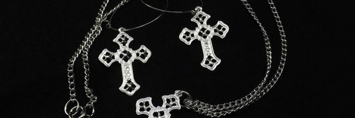 Pandantiv cruce. Iata ce trebuie sa stii despre acest accesoriu!