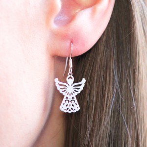 Aniela - Cercei personalizati cu tortita deschisa si ingeras din argint 925 placat cu aur galben 24K Aniela - Cercei personalizati cu tortita deschisa si ingeras din argint 925 placat cu aur galben 24K