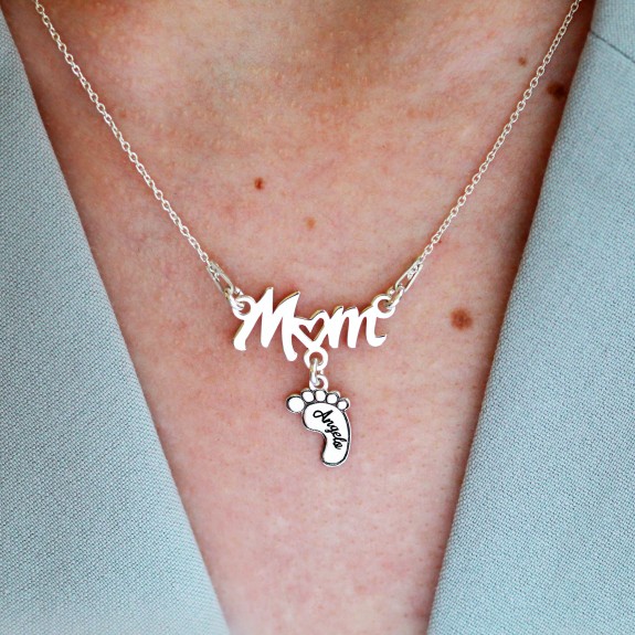 Diona - Colier personalizat Mom si picioruse cu nume din argint 925 placat cu aur galben 24K