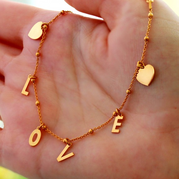 Eliana - Bratara personalizata tip salba pentru picior cu nume din argint 925 placat cu aur roz Eliana - Bratara personalizata tip salba pentru picior cu nume din argint 925 placat cu aur roz