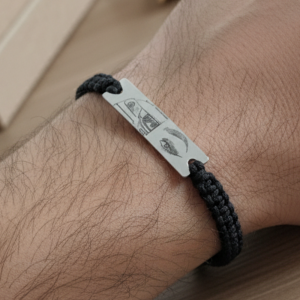 Eyes - Bratara personalizata cu fotografia ochilor si farul masinii cu snur impletit si tablita din argint 925 Eyes - Bratara personalizata cu fotografia ochilor si farul masinii cu snur impletit si tablita din argint 925