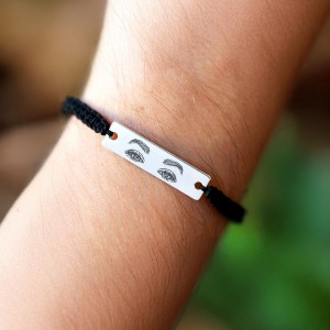 Eyes - Bratara personalizata cu fotografia ochilor si tablita cu snur impletit din argint 925 Eyes - Bratara personalizata cu fotografia ochilor si tablita cu snur impletit din argint 925