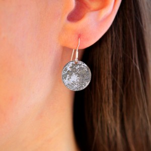 Full Moon - Cercei personalizati luna plina din argint 925 placat cu aur galben 24K Full Moon - Cercei personalizati luna plina din argint 925 placat cu aur galben 24K