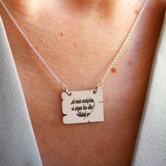 Ilona - Colier personalizat cu text si inimioara decupata din argint 925 Ilona - Colier personalizat cu text si inimioara decupata din argint 925