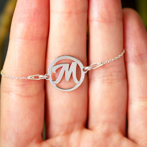 Teo - Bratara personalizata litera decupata din argint 925 Teo - Bratara personalizata litera decupata din argint 925