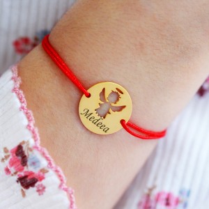 Angel - Bratara personalizata snur banut cu ingeras si nume gravat din argint 925 placat cu aur galben 24K Angel - Bratara personalizata snur banut cu ingeras si nume gravat din argint 925 placat cu aur galben 24K